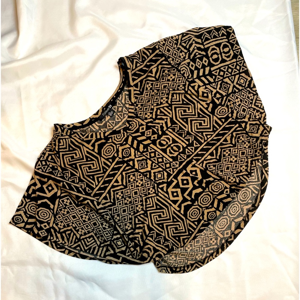 💥2/$20💥Vintage F21 Butterfly African Print Mudcloth Boho Festival Crop Top - Picture 4 of 5